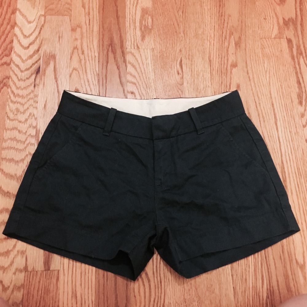Uniqlo forest green shorts